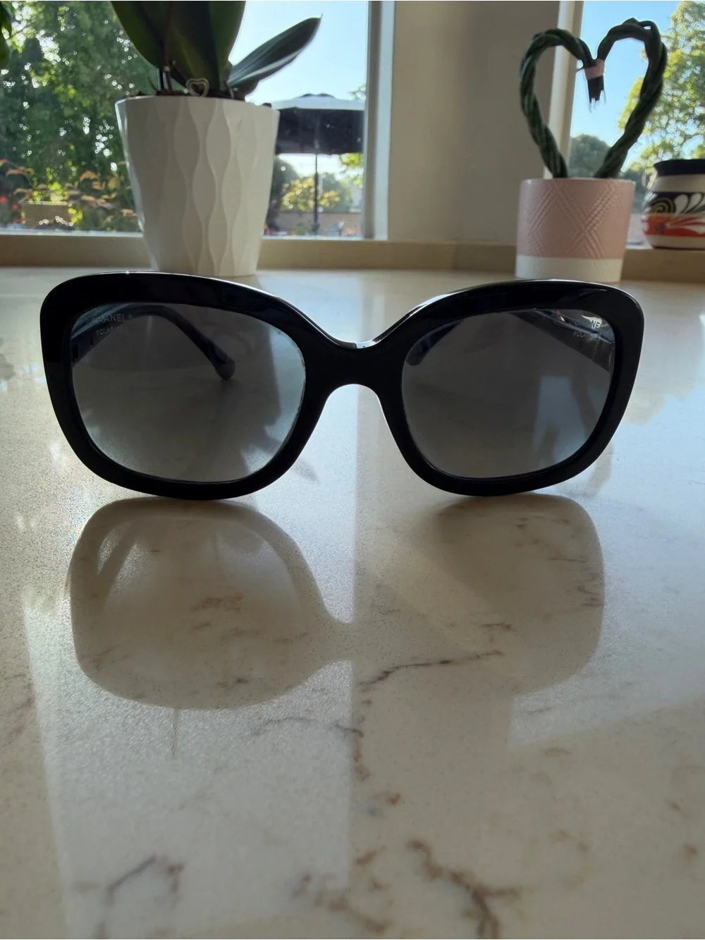 CHANEL Black Chanel Quilted 5329 Polarized Sunglasses
